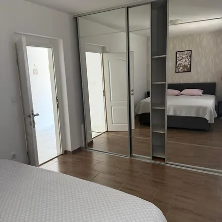 K&m Apartamento Bibinje